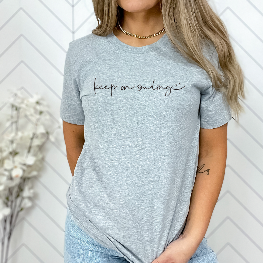 Keep on smiling-Lola Monroe Boutique