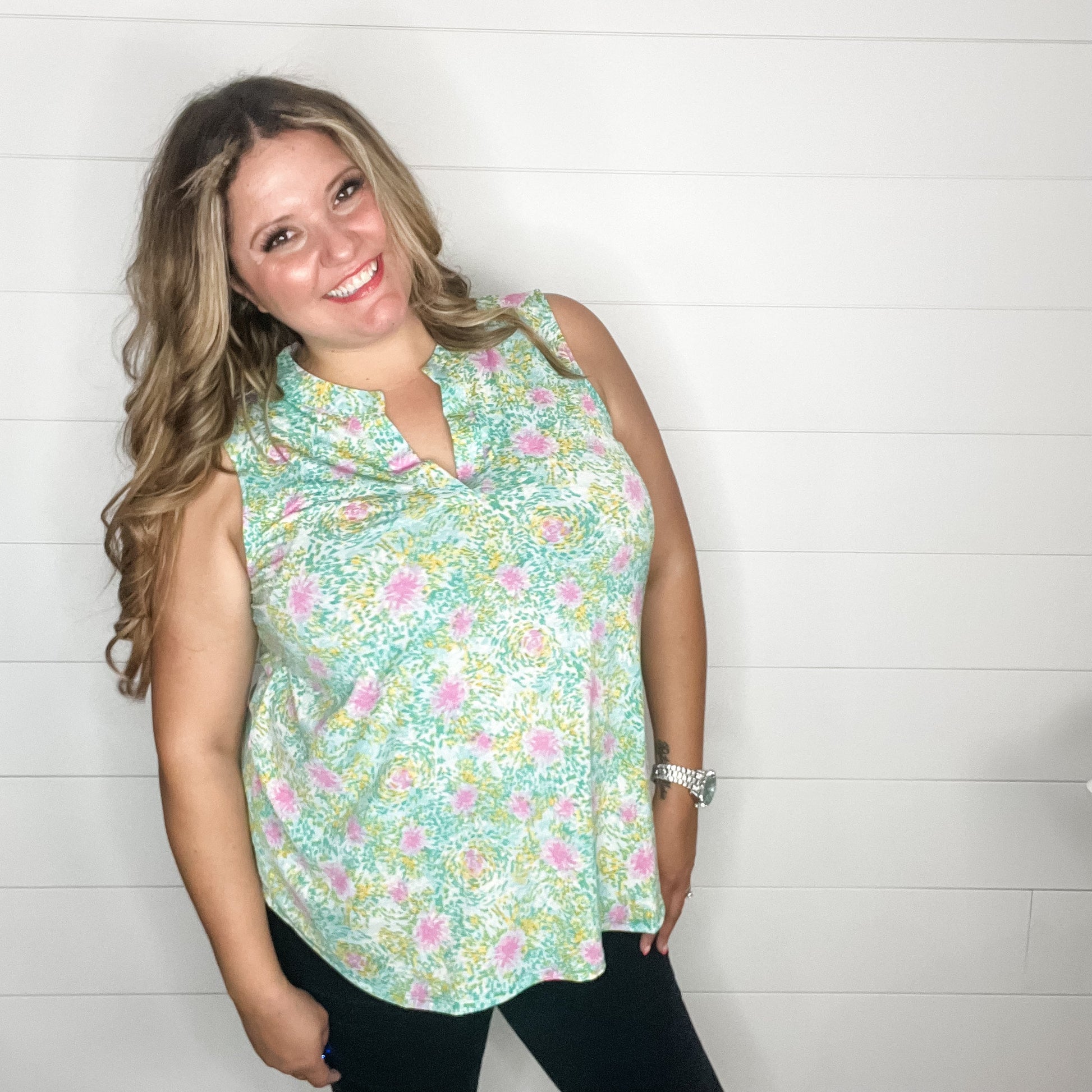 "Lerae" Sleeveless Lizzy