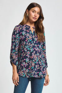 "Bertha" 3/4 Sleeve Split Neck