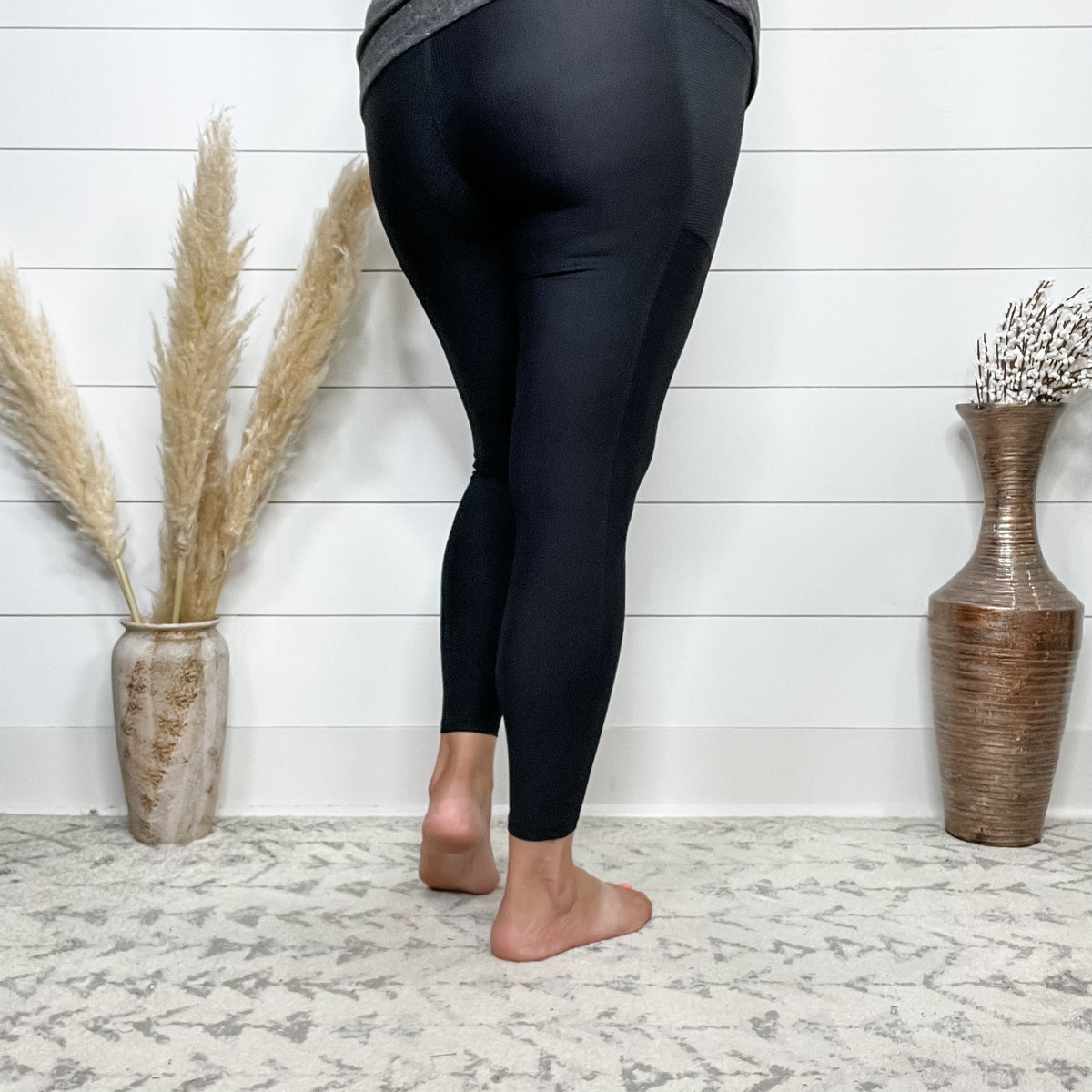 Max Sculpt Black Ribbed Leggings with Pockets