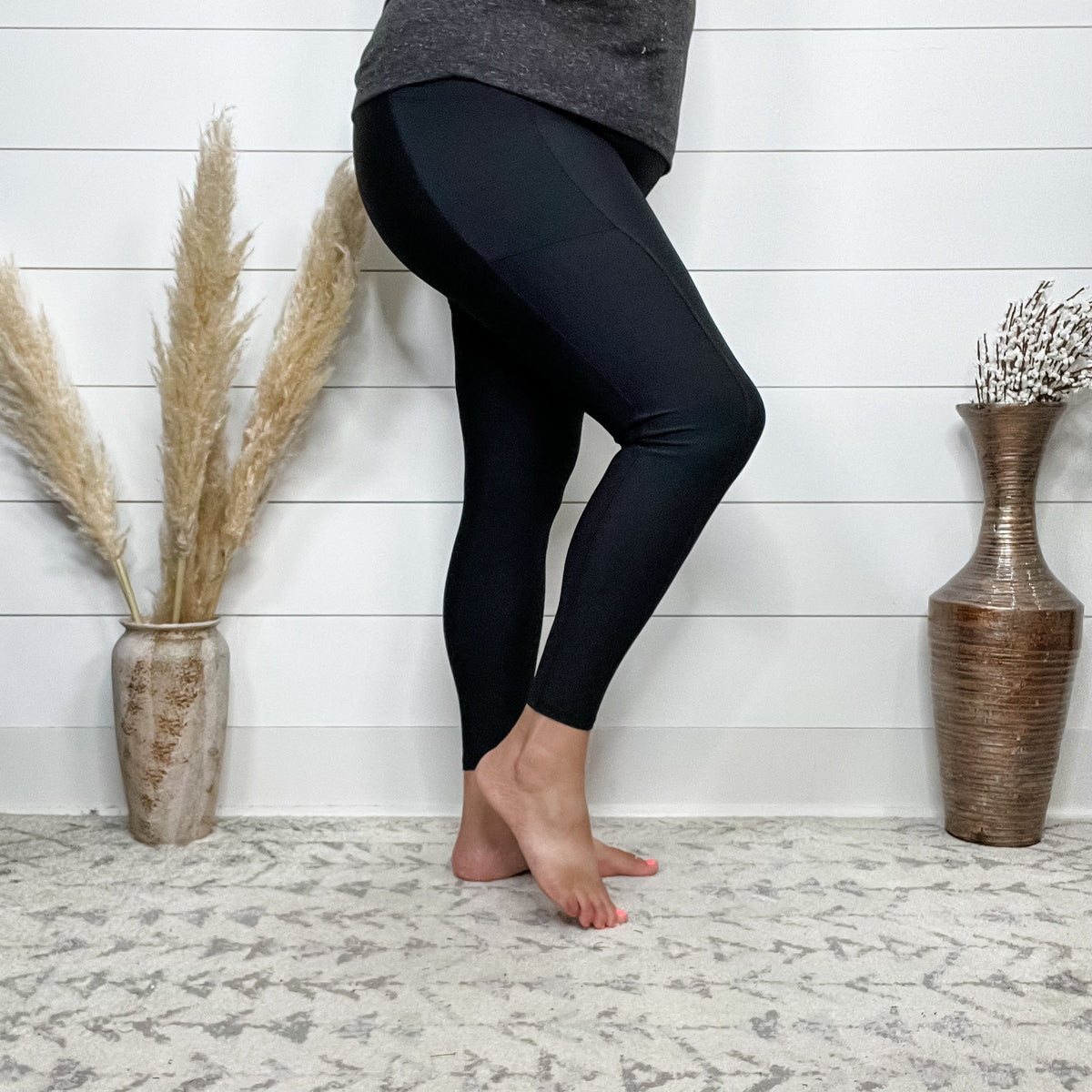 Max Sculpt Black Ribbed Leggings with Pockets