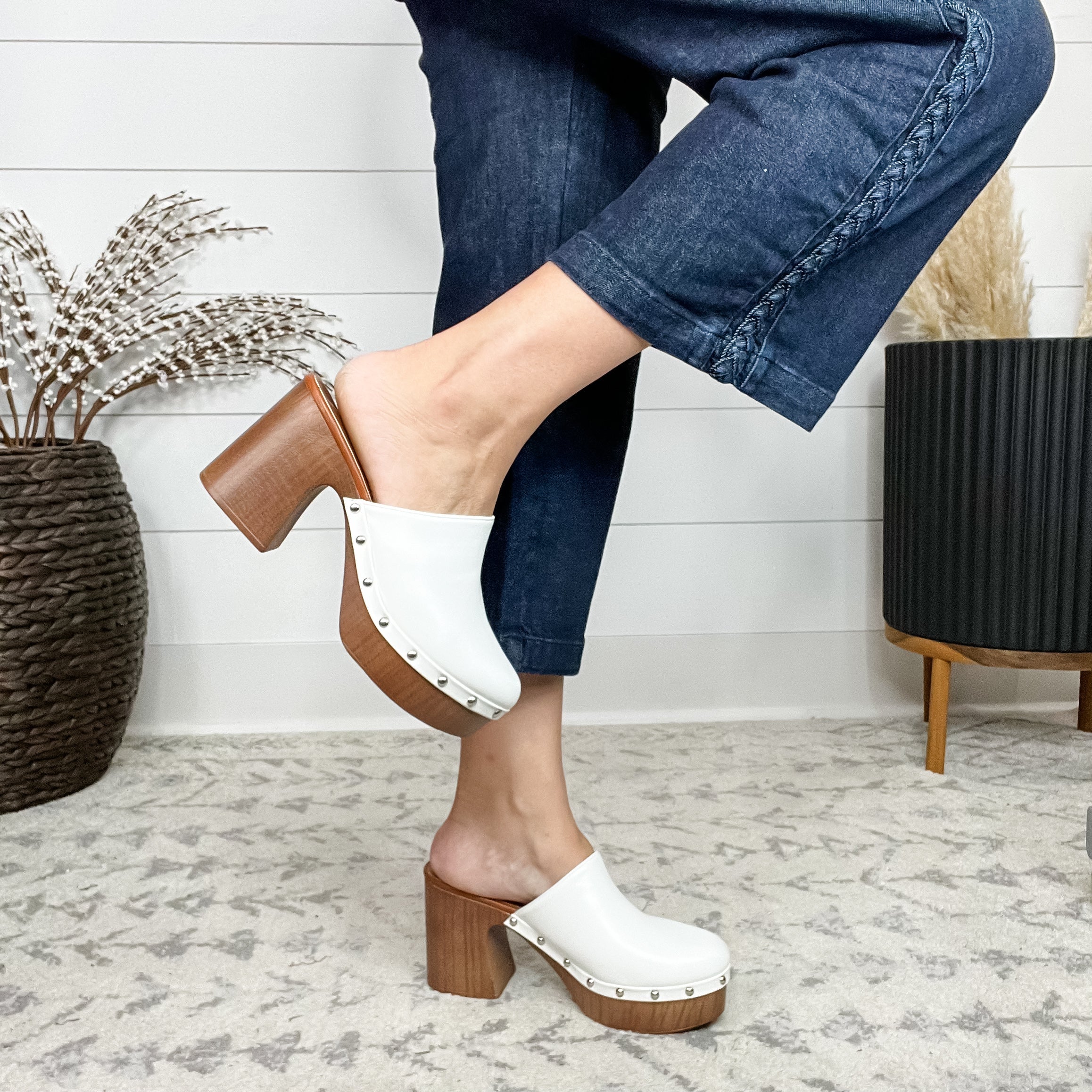 "Nirvana" Clog Mule (White)-Lola Monroe Boutique