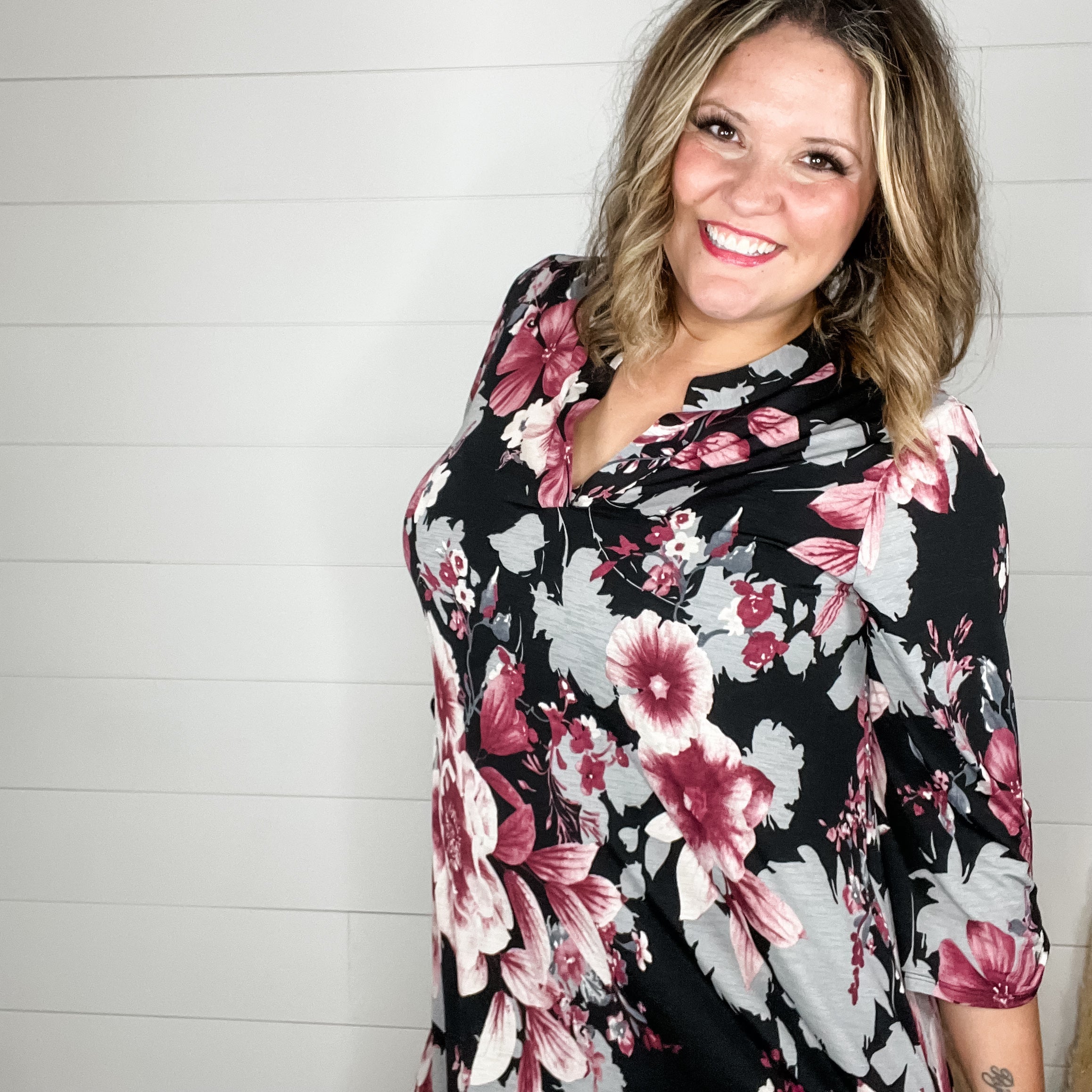 "Oh It's Different" Floral Lizzy 3/4 Sleeve Split Neck Tunic with Pockets-Lola Monroe Boutique