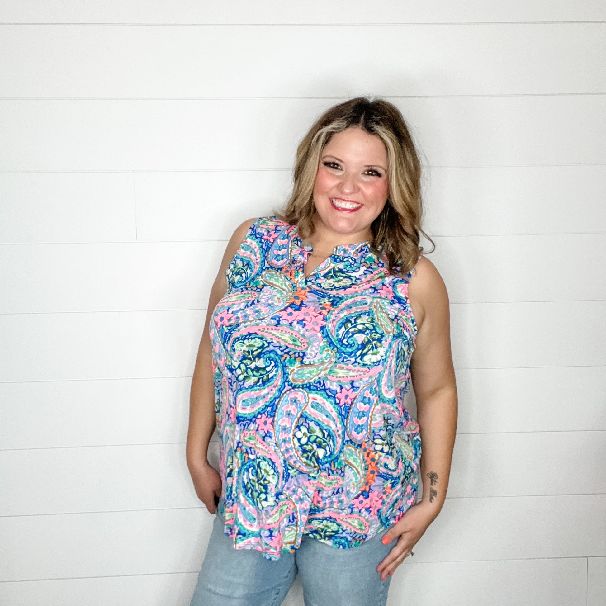 "Patterson" Sleeveless Split Neck