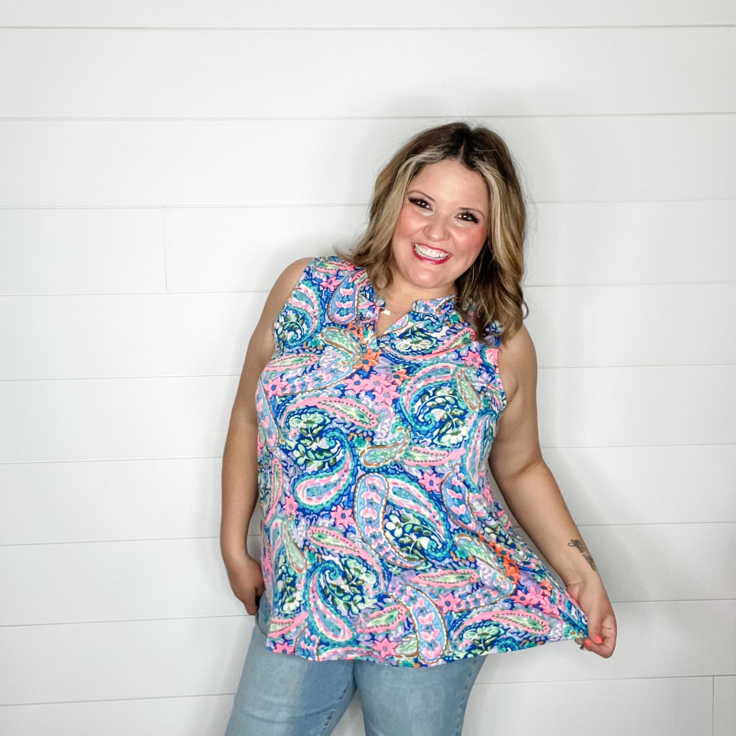 "Patterson" Sleeveless Split Neck