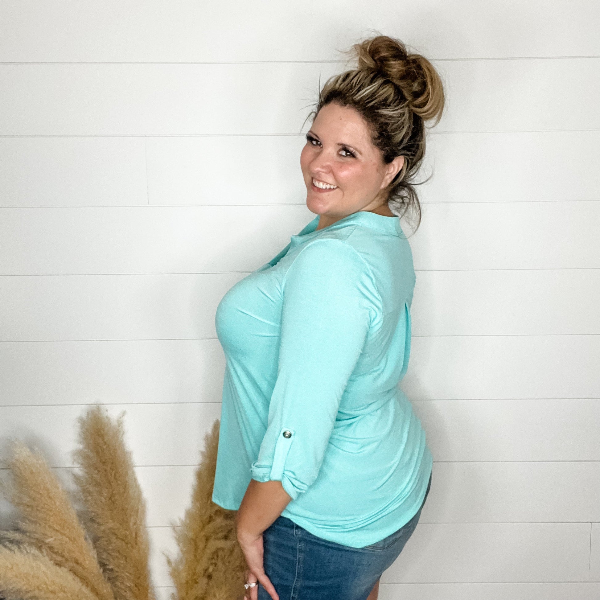 "Pearlie" Solid Color 3/4 Sleeve Split Neck (Neon Blue)