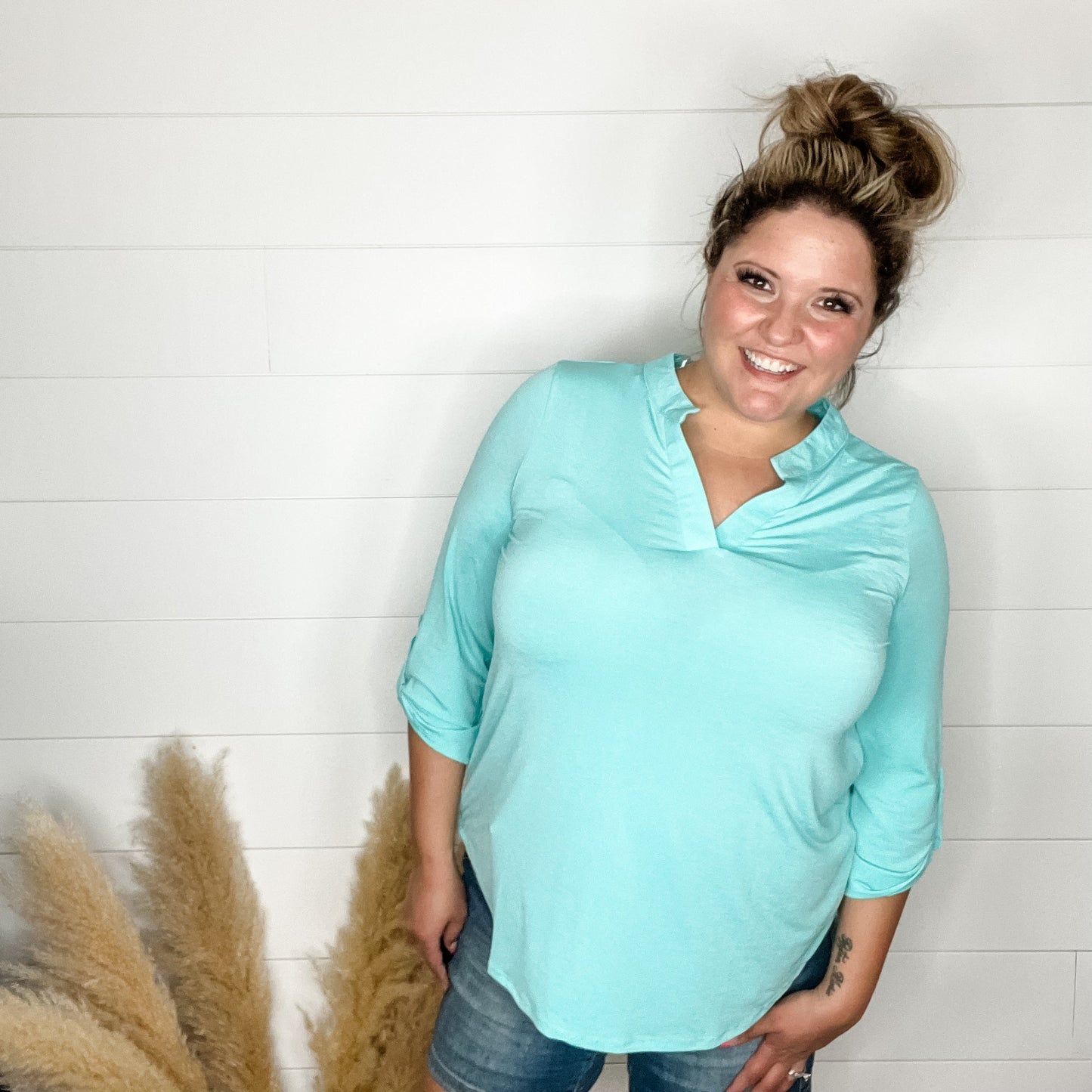 "Pearlie" Solid Color 3/4 Sleeve Split Neck (Neon Blue)