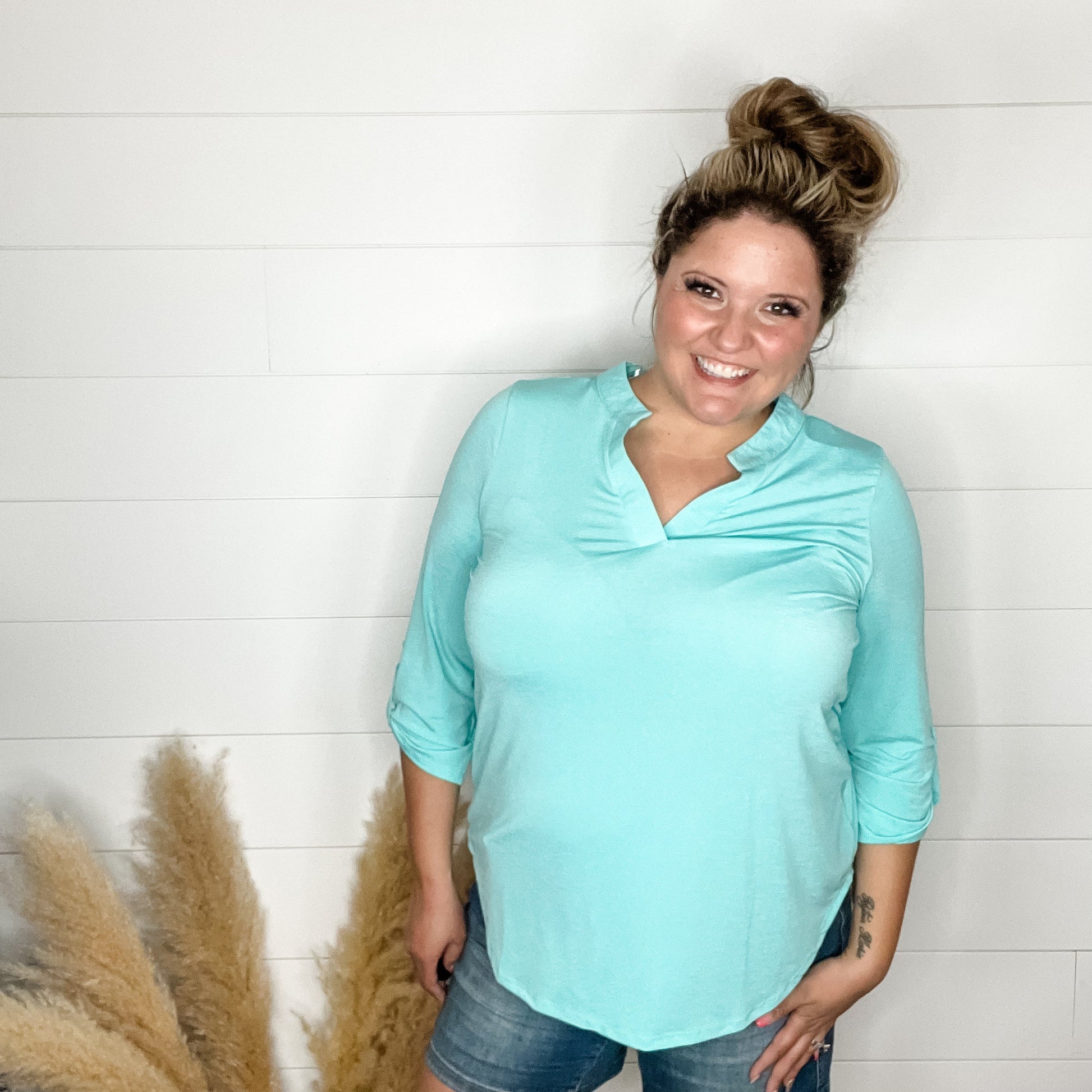 "Pearlie" Solid Color 3/4 Sleeve Split Neck (Neon Blue)