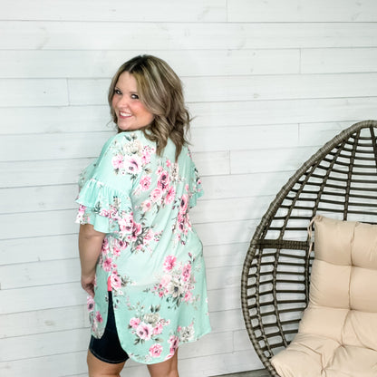 "Phyllis" Floral Ruffle Sleeve Kimono
