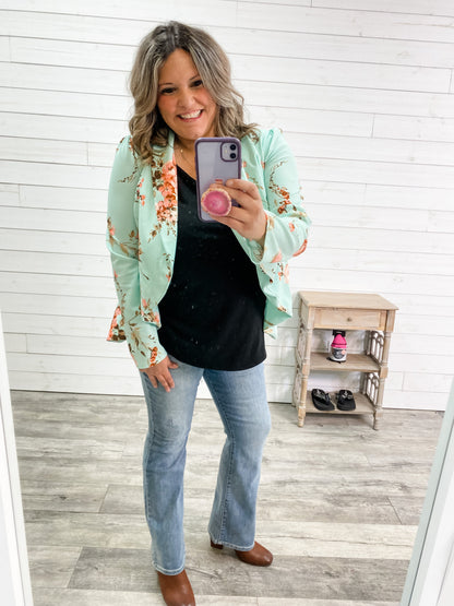 "Point Taken" Floral Blazer