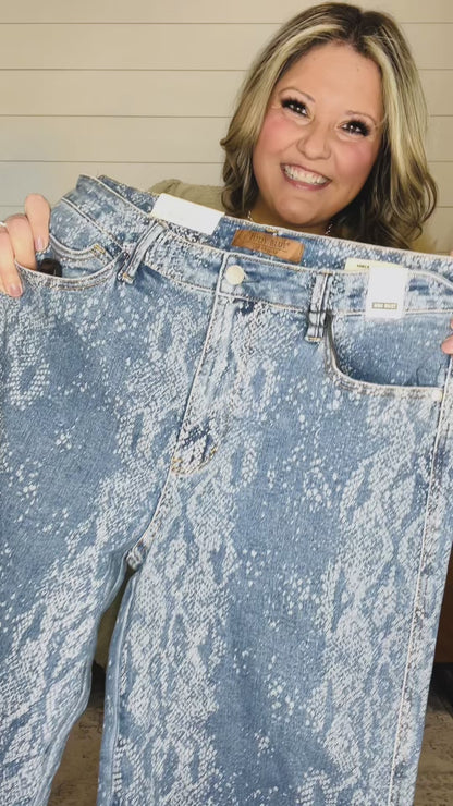 Judy Blue "Sneaky Snake" Print Ankle Wide Leg Jean