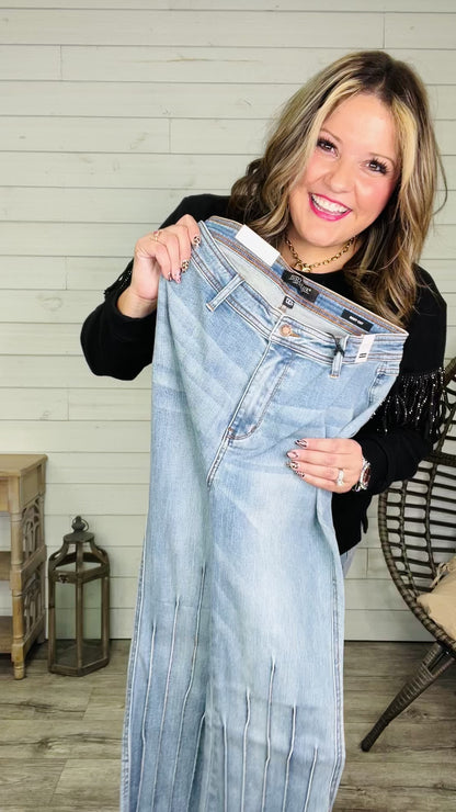 Judy Blue "Fan Fare" Bootcut Jeans