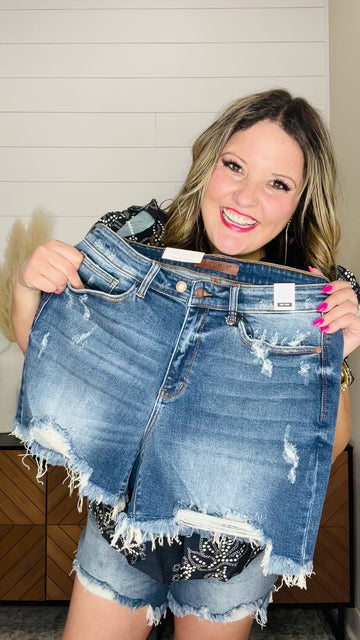 Judy Blue "Lose It" 2 Button Dad Shorts