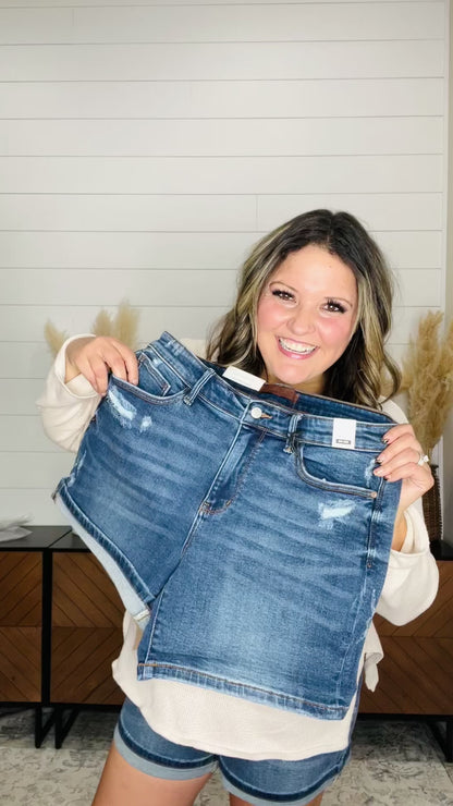 Judy Blue "She's Here" Shorts