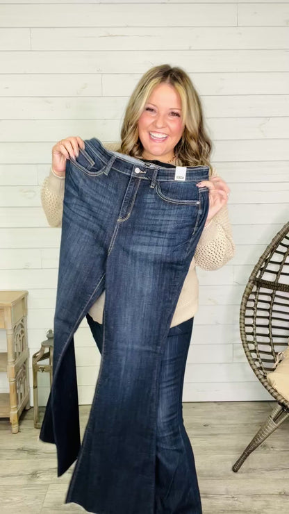 Judy Blue "Montana Take Me Away" Stretch Flares