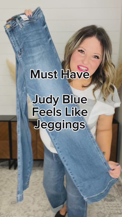 Judy Blue Walk This Way Straight Leg Jeans