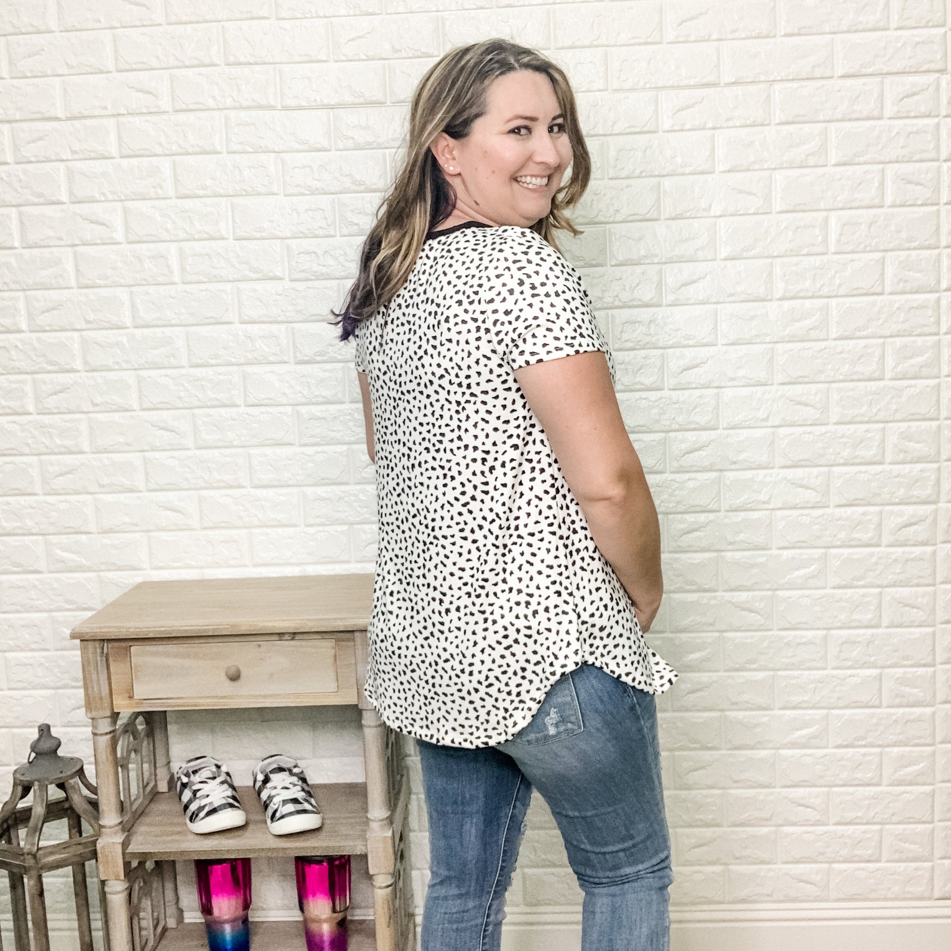 "Purdy" Animal Print V-Neck Short SLeeve-Lola Monroe Boutique
