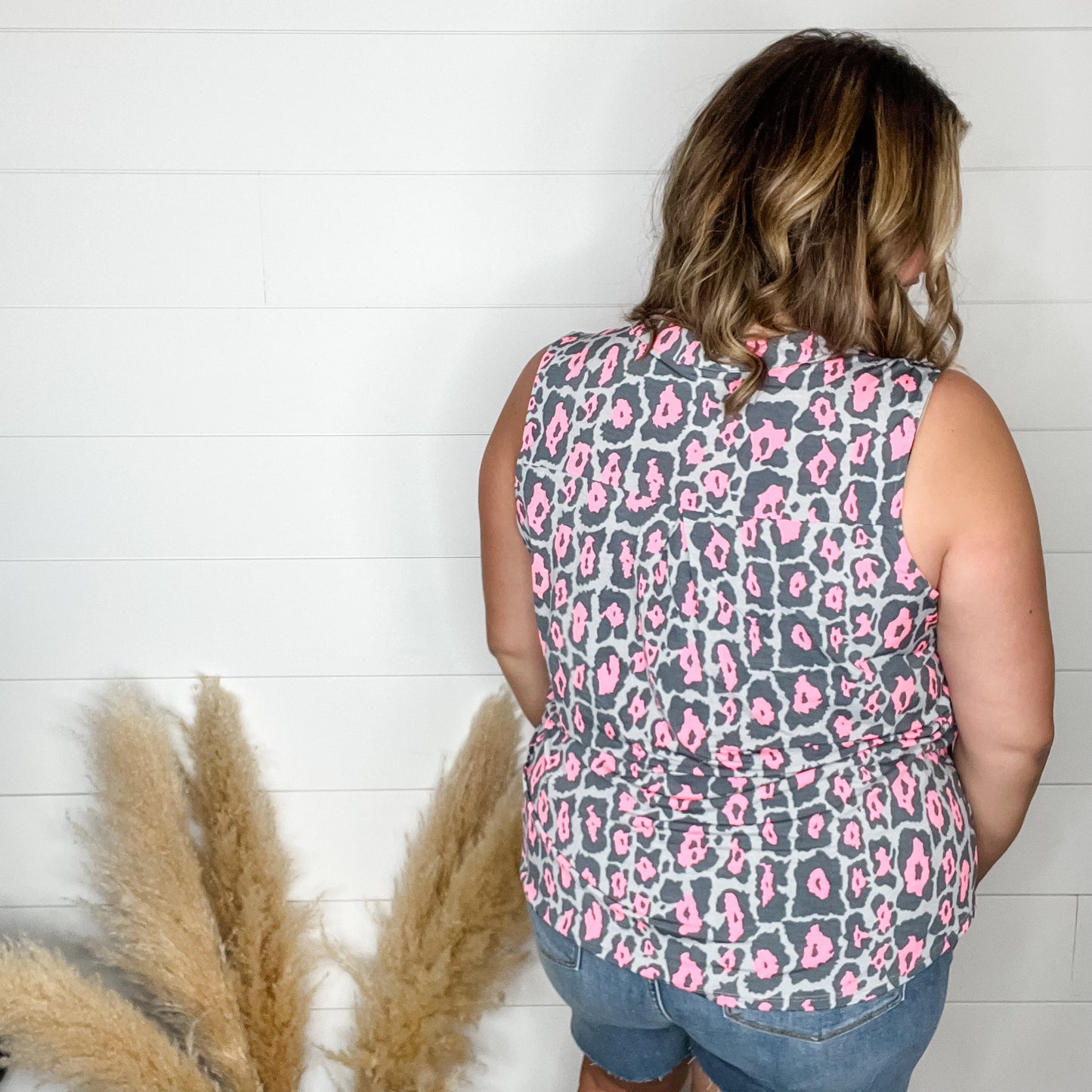 "Ramsey" Sleeveless Lizzy