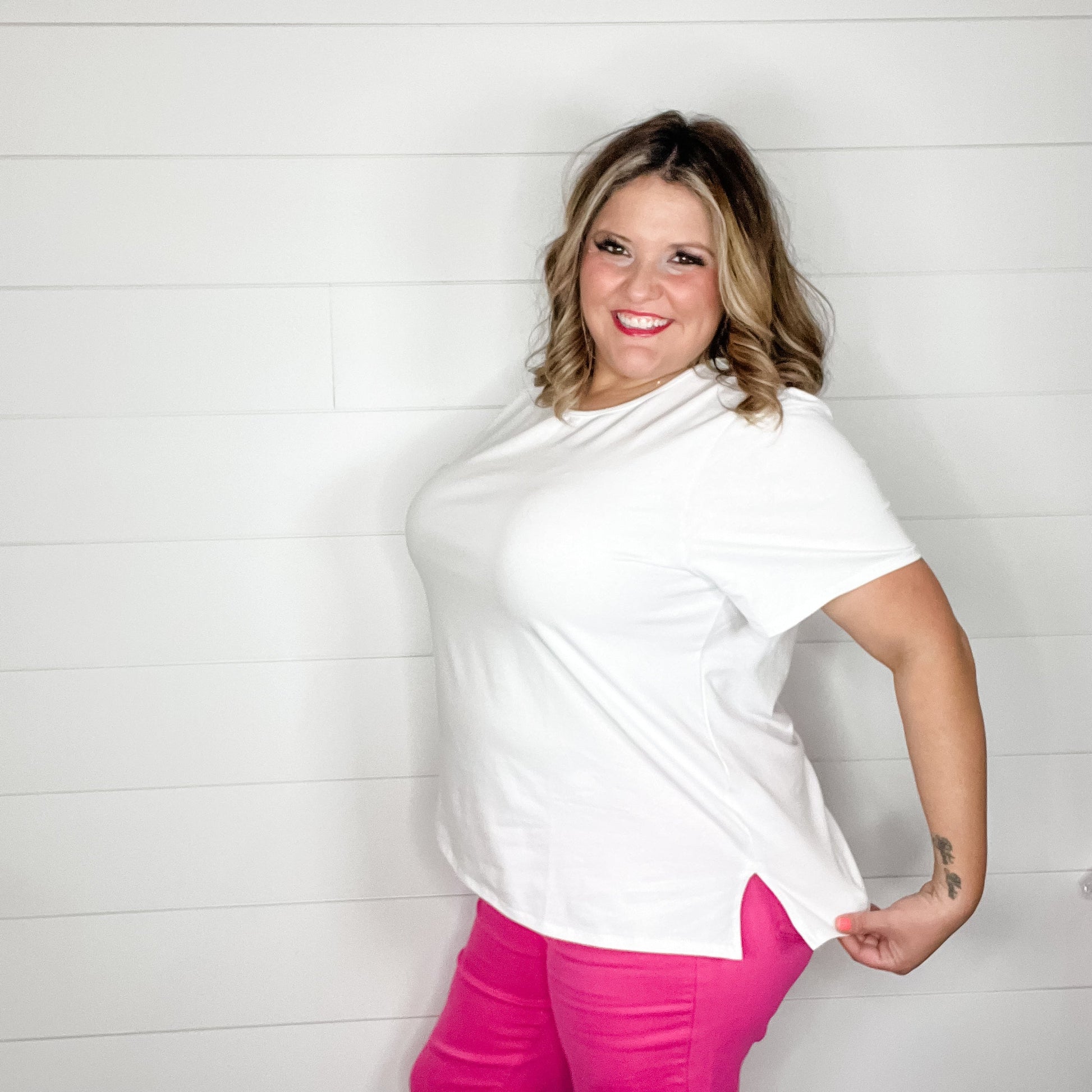"Rearview" Short Sleeve with Side Slits (Off White)