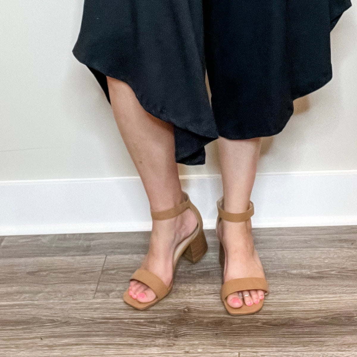 "Recess" WIDE FOOT Ankle Strap Open Toe Sandal (Tan)-Lola Monroe Boutique