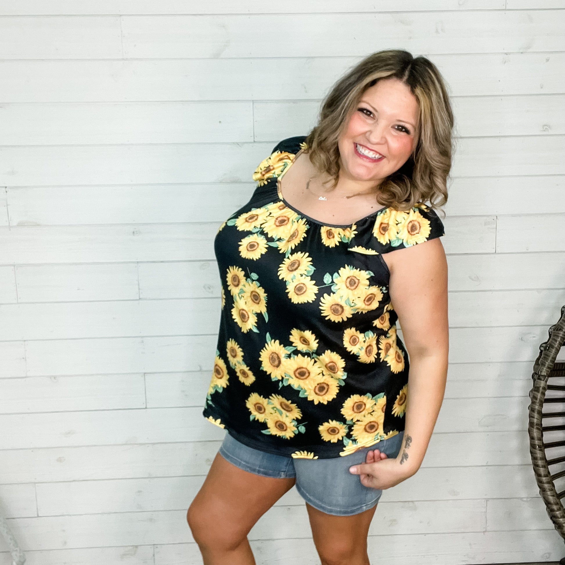 "Rikki" Sunflower Ruffle Cap Tank Top