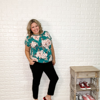 "Rita" Floral Round Neck Cuffed Sleeve