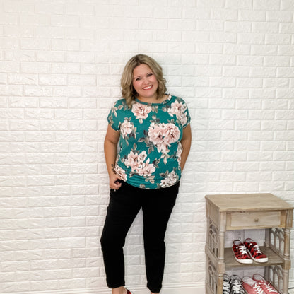 "Rita" Floral Round Neck Cuffed Sleeve
