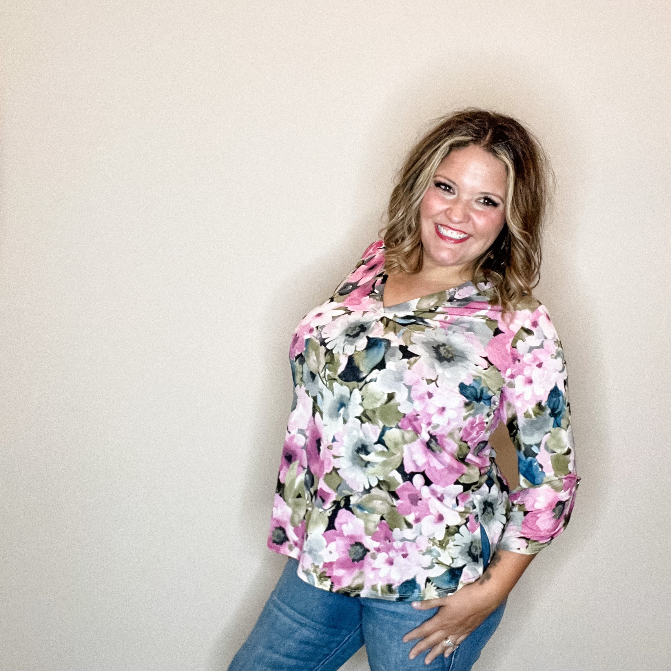 "Roundabout Way" Floral V Neck 3/4 Sleeve-Lola Monroe Boutique