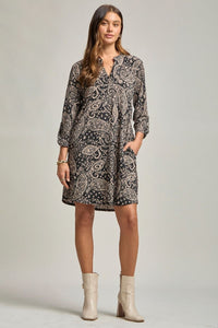 Dear Scarlett "Lithium" 3/4 Sleeve Split Neck Dress with Pockets