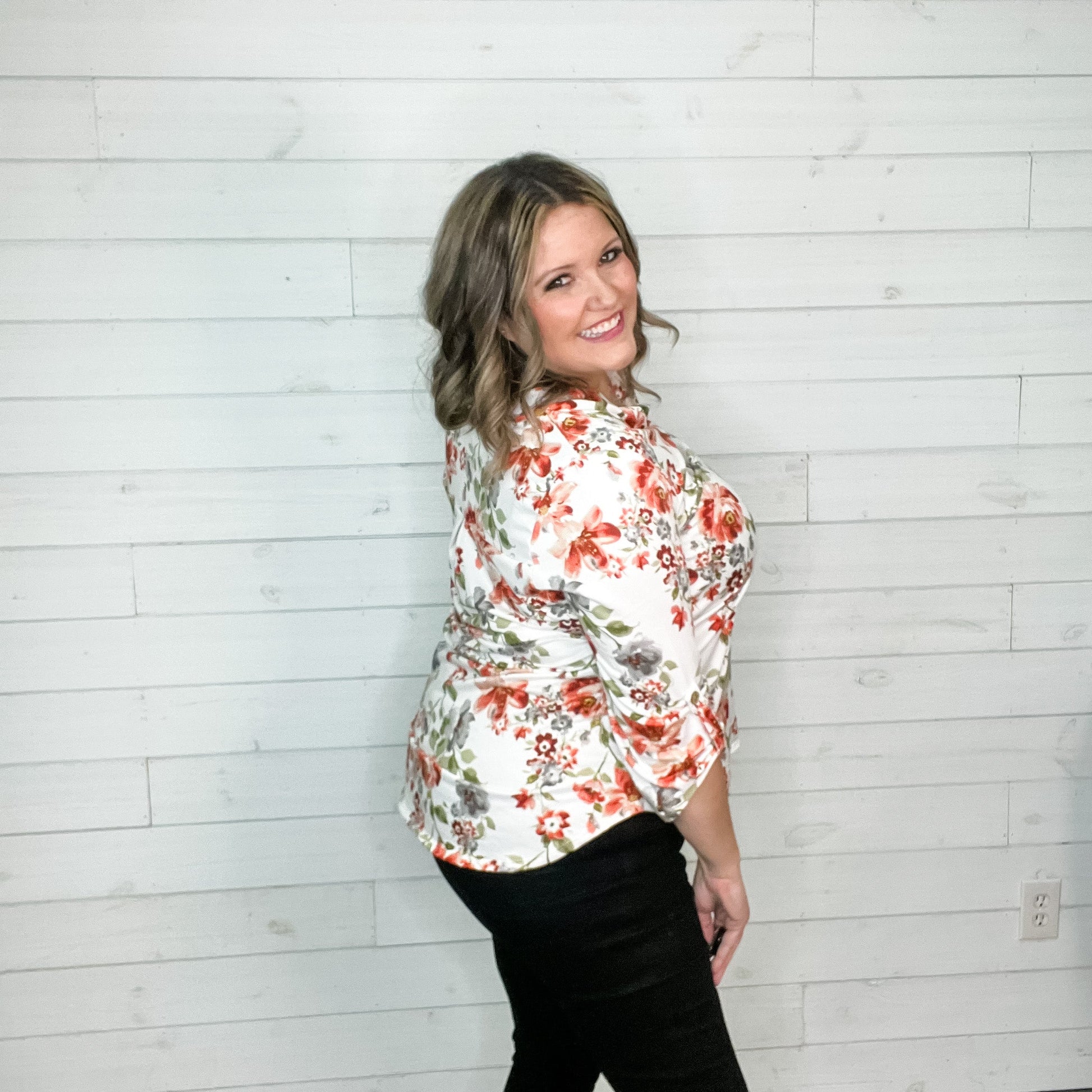 "Shilo" Floral 3/4 Split Neck