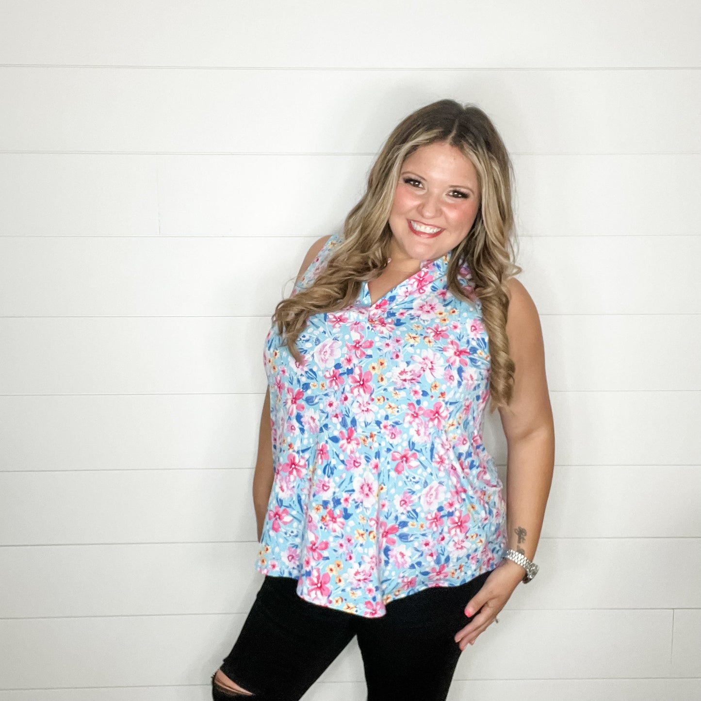 "Skyline" Sleeveless Lizzy