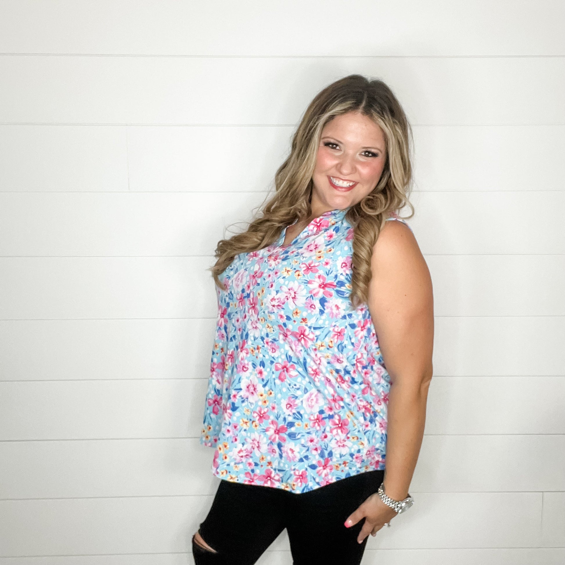 "Skyline" Sleeveless Lizzy