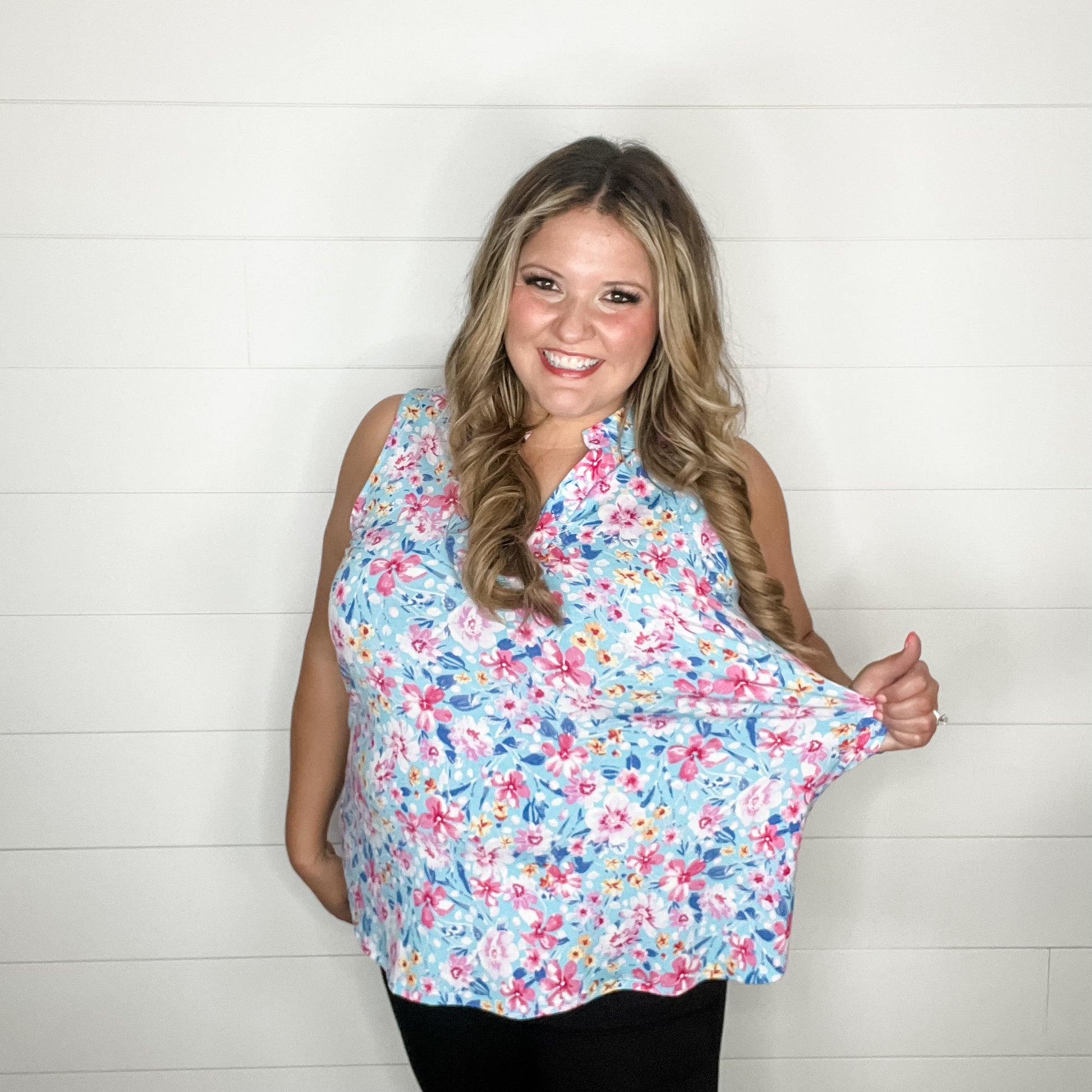 "Skyline" Sleeveless Lizzy
