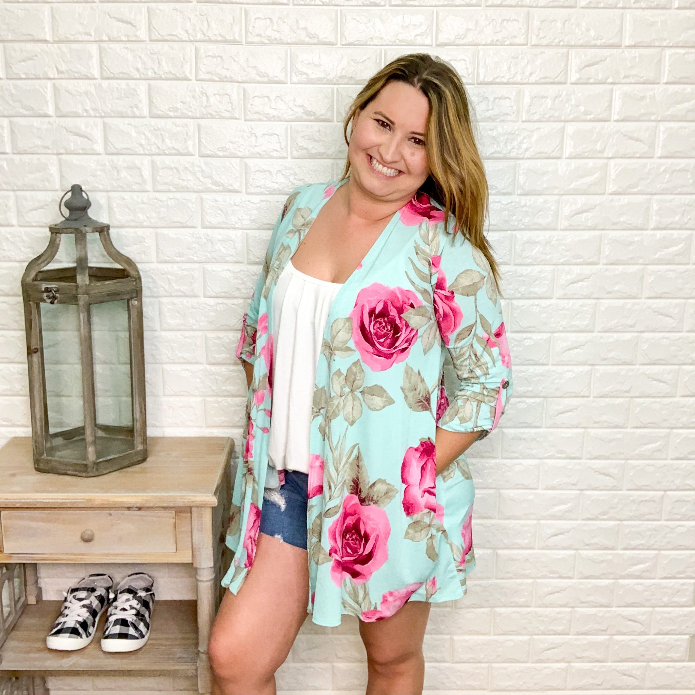 "Taylor" Floral 3/4 Sleeve Kimono-Lola Monroe Boutique