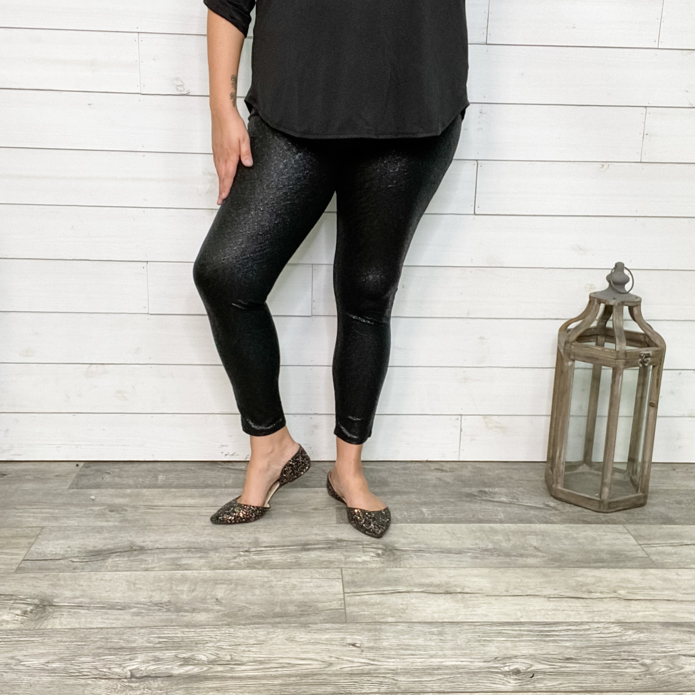 Textured Sparkle Hi Waisted Leggings (Black or Silver)-Lola Monroe Boutique