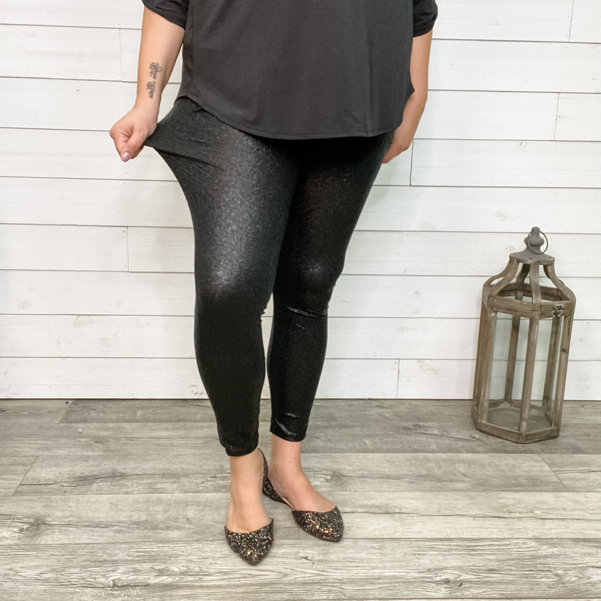 Textured Sparkle Hi Waisted Leggings (Black or Silver)-Lola Monroe Boutique