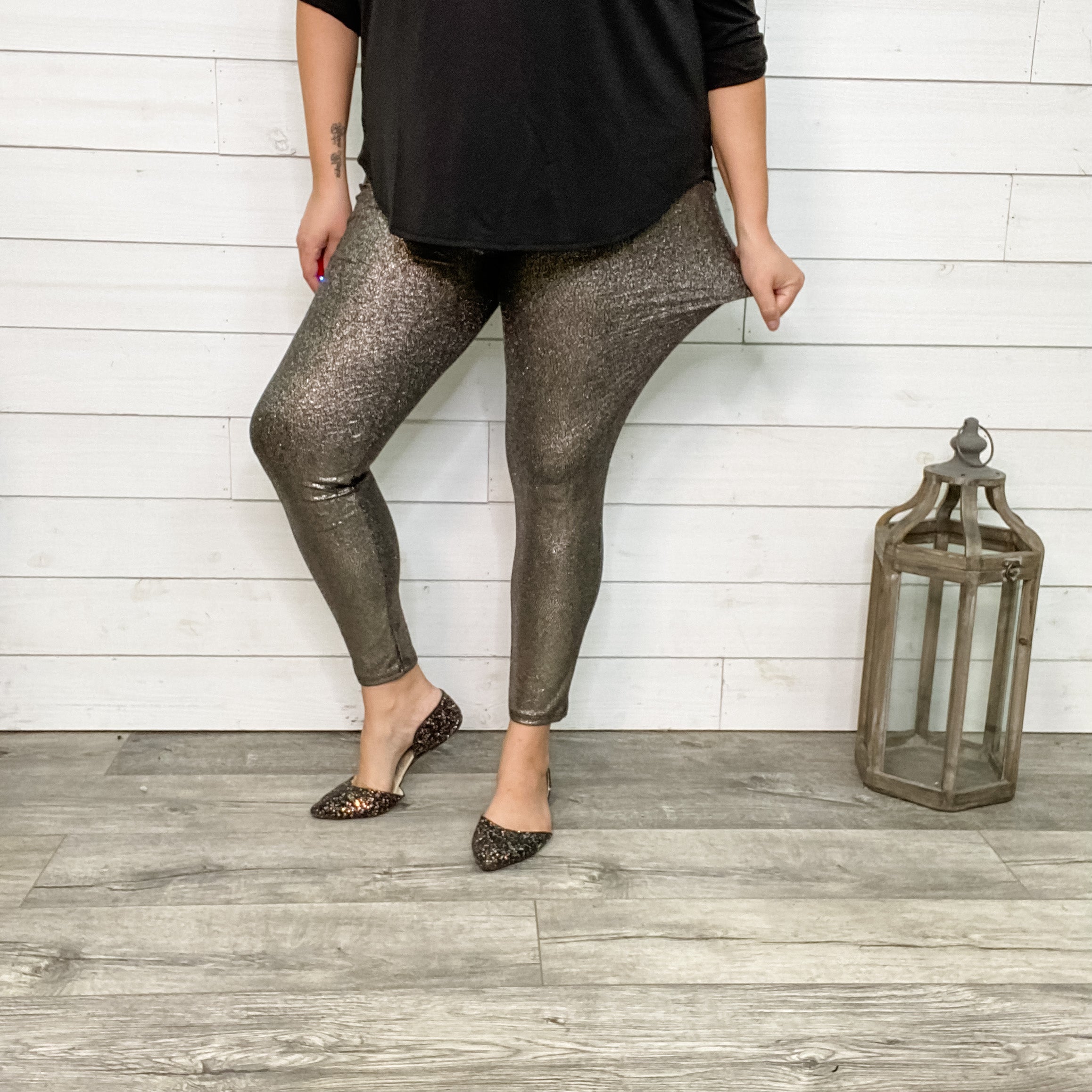 Textured Sparkle Hi Waisted Leggings (Black or Silver)-Lola Monroe Boutique