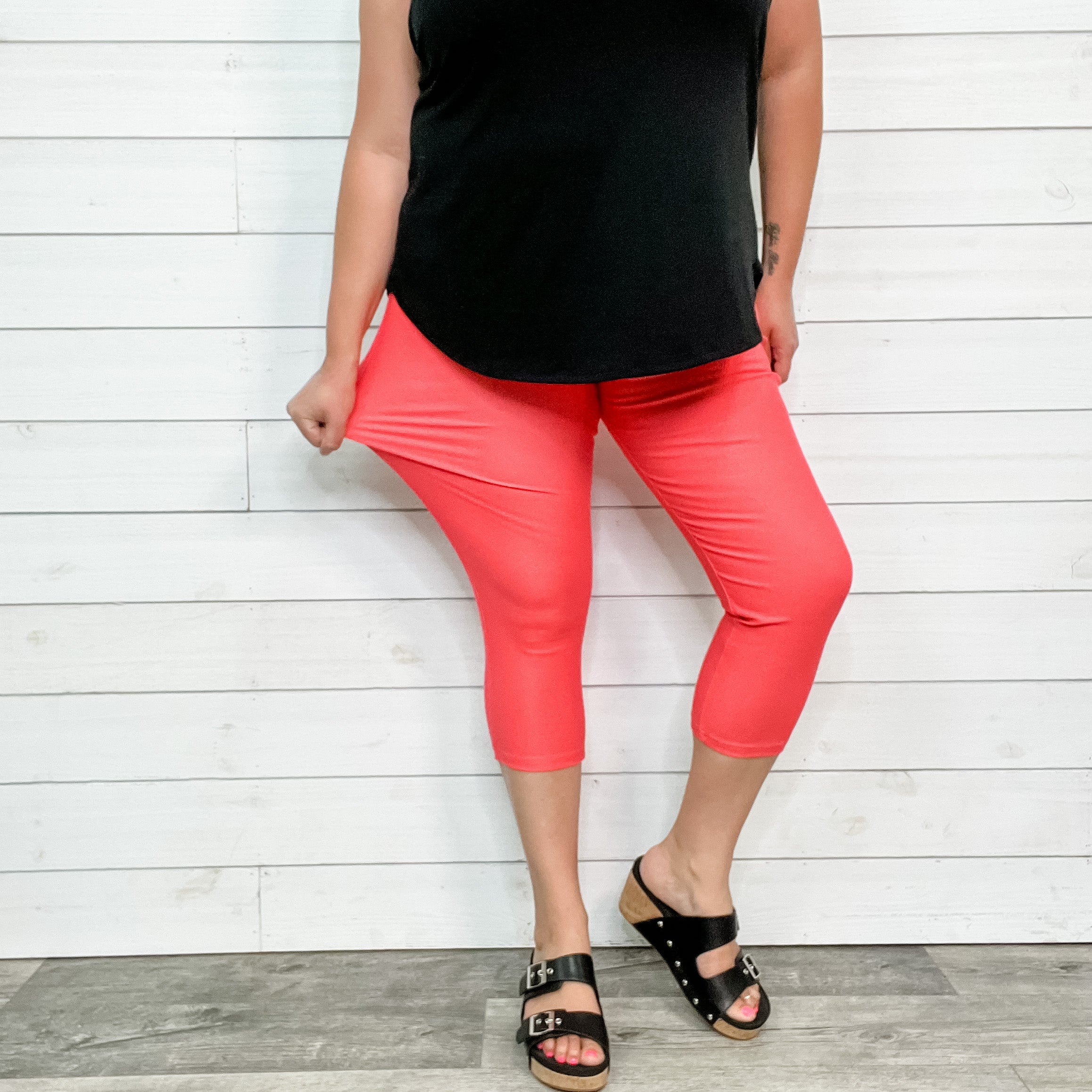 Trouser that Feel Like Jeggings Capris (Coral)-Lola Monroe Boutique