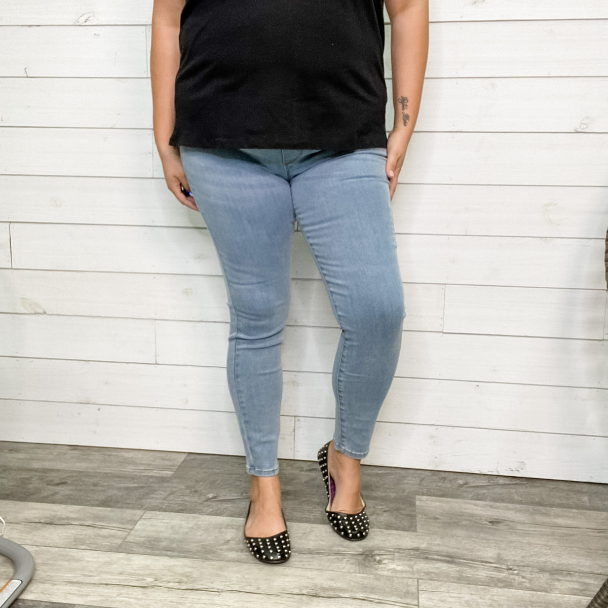 Fashion Look Featuring Leggings Depot Jeggings and H&M Women's