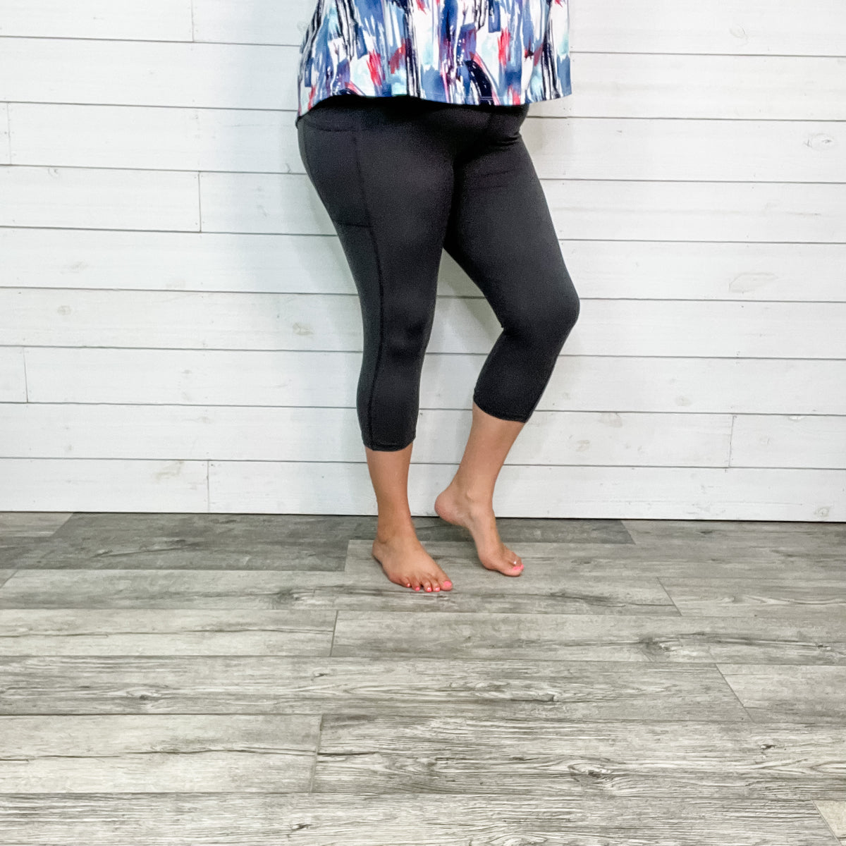 Classic Black Legging Style Capris With Pockets